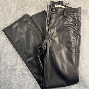 🖤 ZARA Black Faux Leather Pants – Women’s Size 4 (EUR 36)